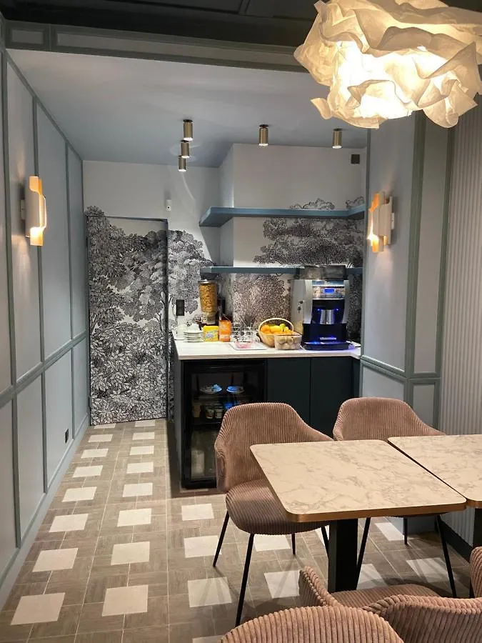 Amadeus Hotel Paris