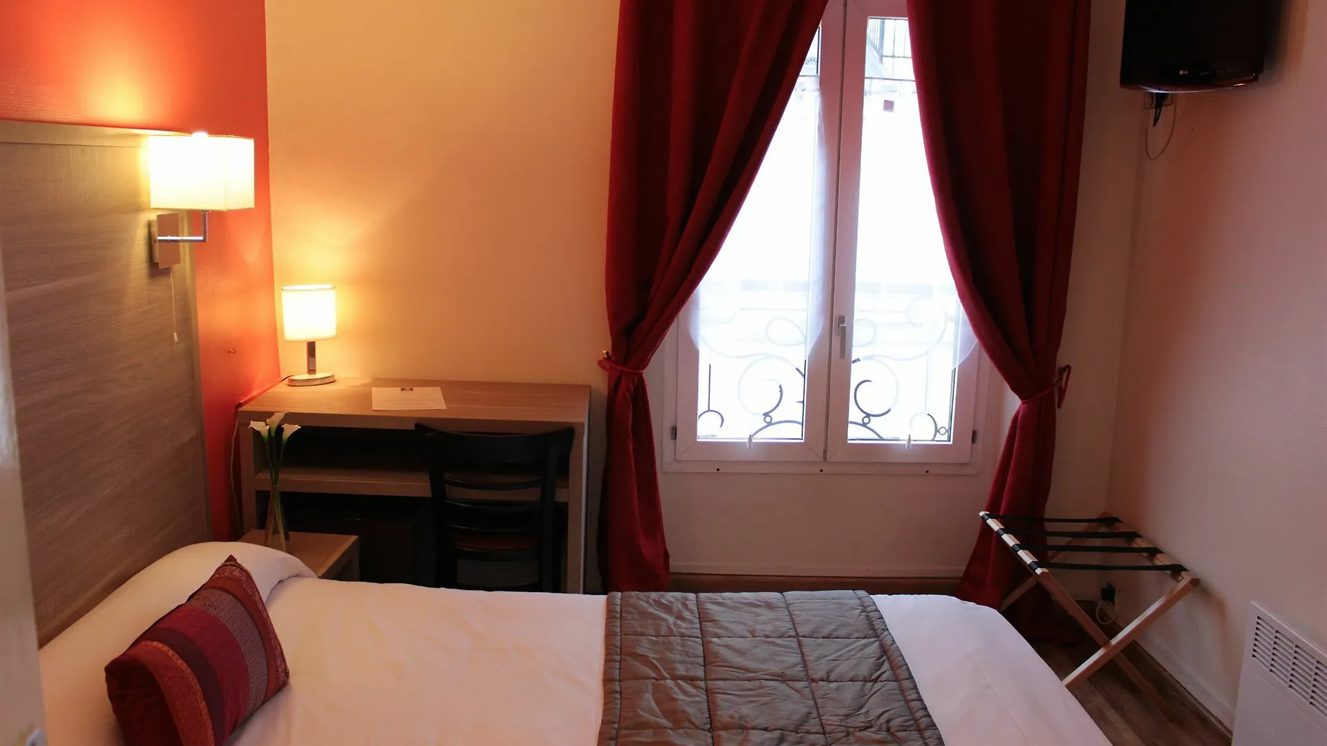 Hotel Amadeus Paris