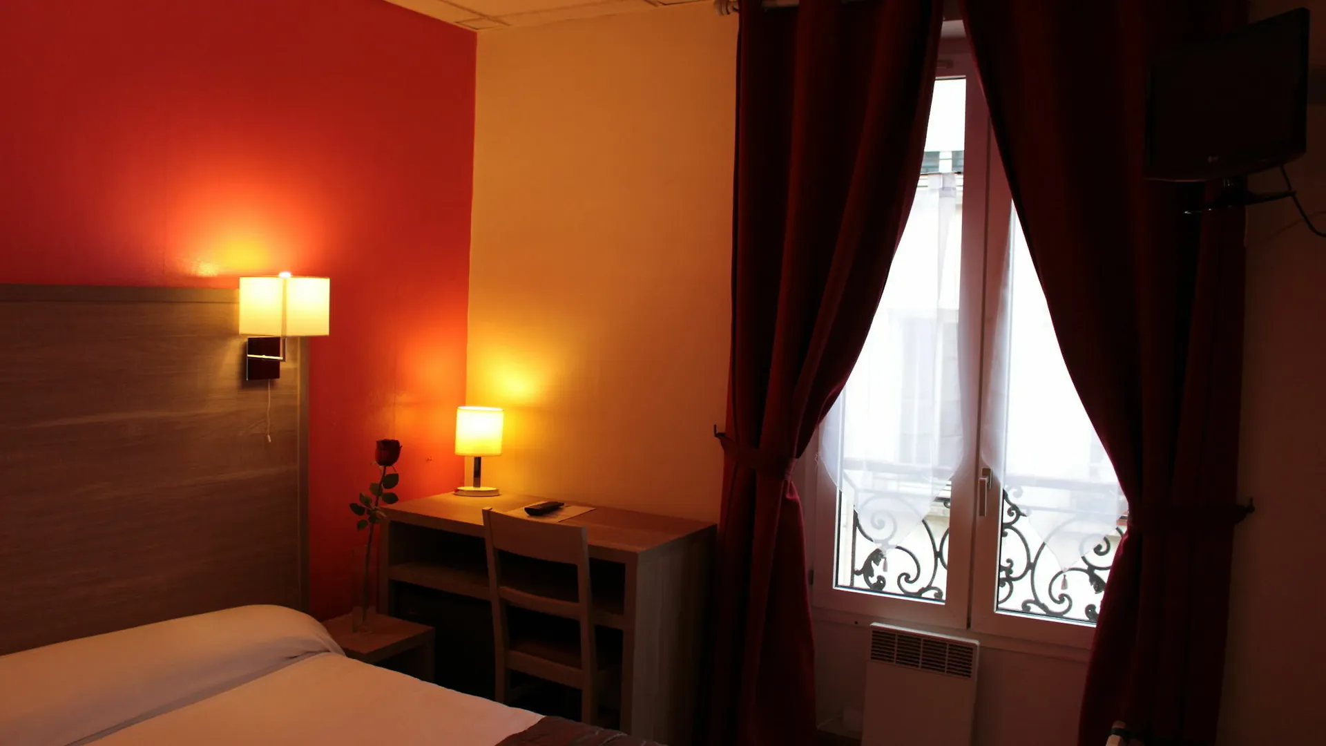 Amadeus Hotel